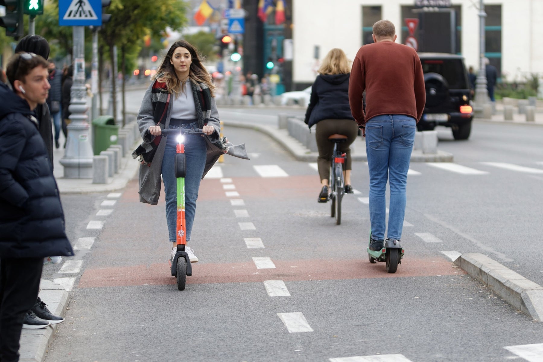 E-Bike im Vergleich mit Elektroroller & E-Scooter