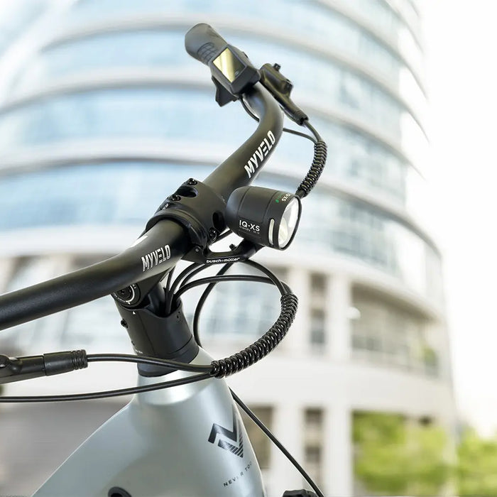 Spritkrise 2026: Warum das E-Bike jetzt die krisenfeste Alternative zu Tankrabatt und Spritpreisdeckel ist
