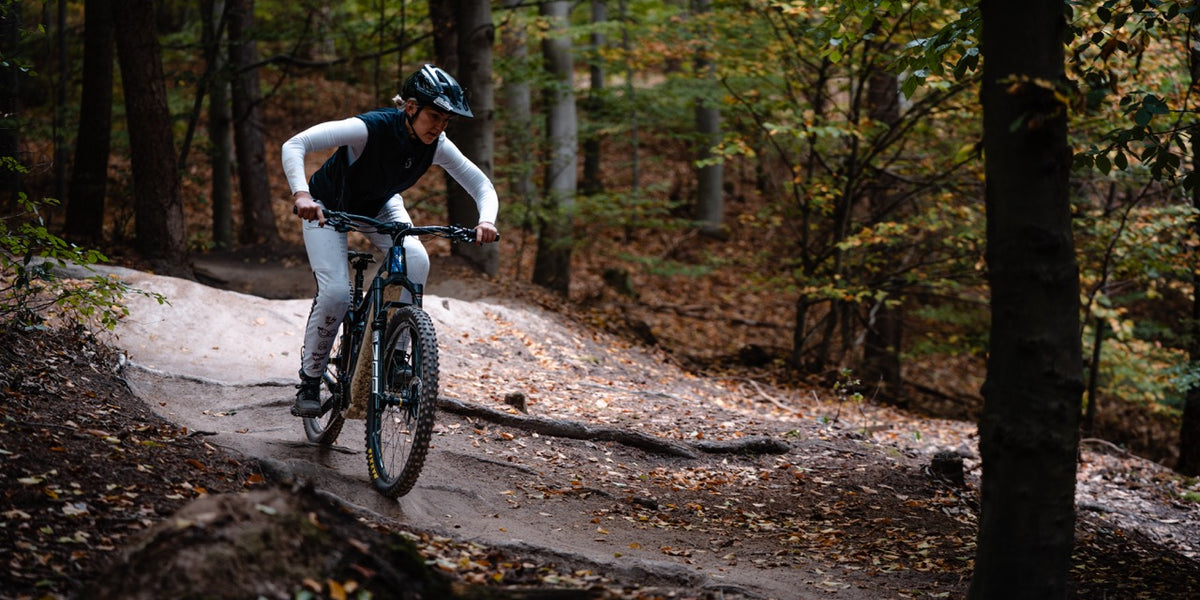 gebrauchte klappräder kaufen SAXXX Foldi 2.0 Klapprad Gebraucht E-Bike & E-Faltrad Size:44/46cm | 6-9m Adrianne Lenker, Big Thief mtb reifen 27.5