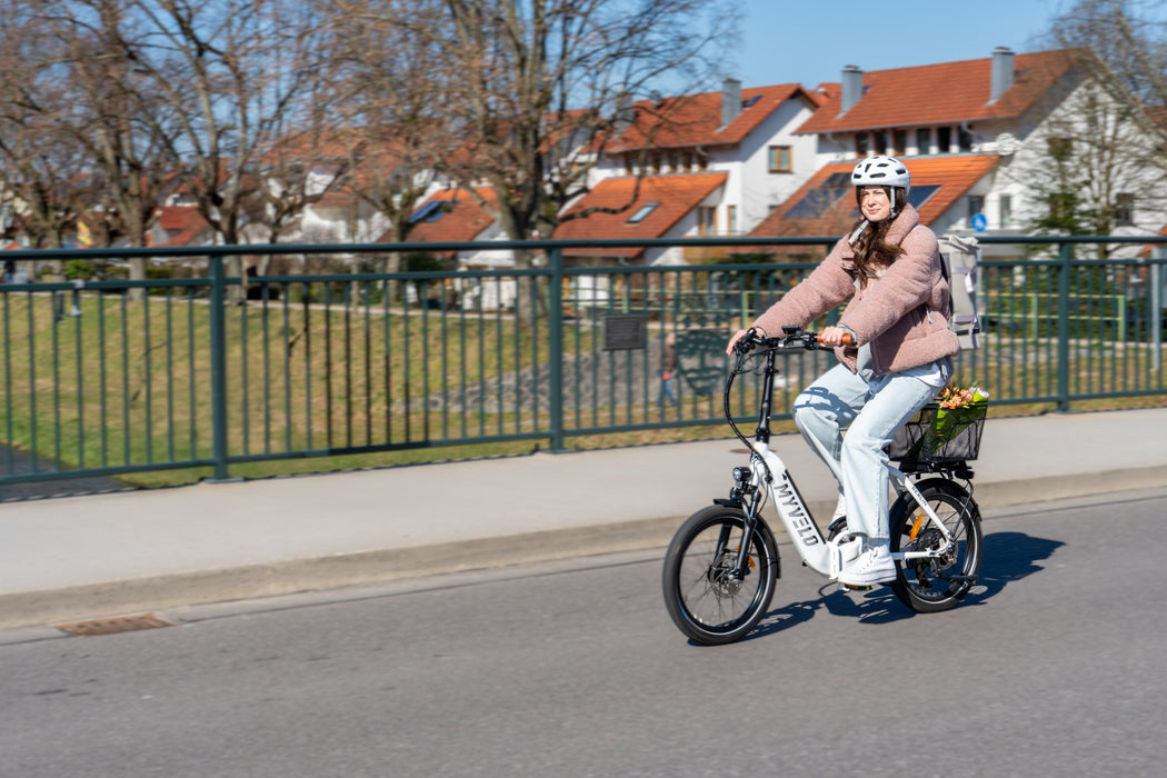 Berlin electric folding bike 